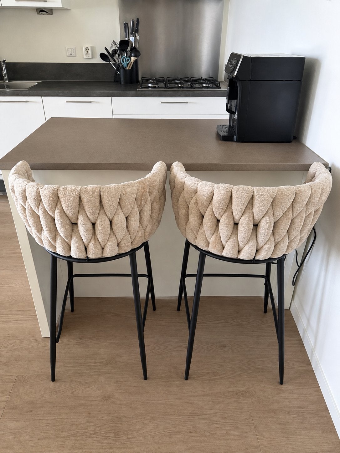 Set van 2 Bronx71 barkrukken met gevlochten rugleuning, Huis en Inrichting, Ophalen, Met voetsteun, Zo goed als nieuw, 90 cm of meer