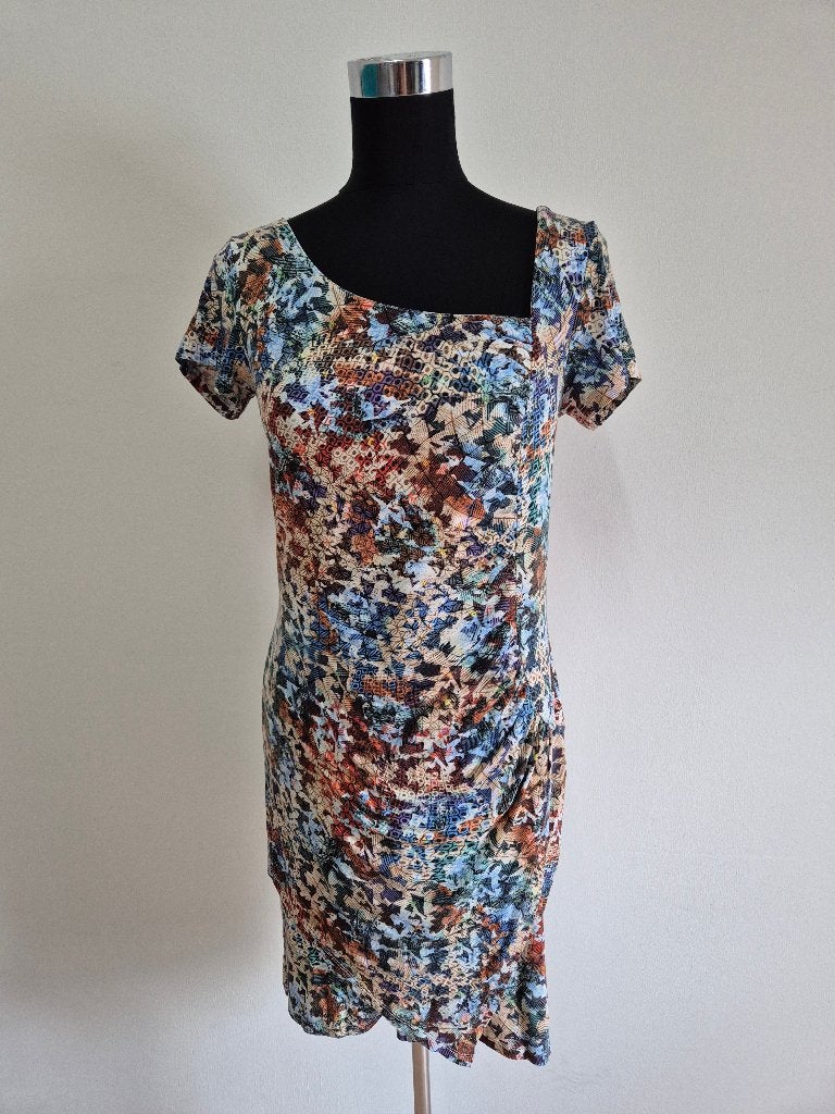 J234 - Meerkleurig Angelle Milan jurk maat M (1), Kleding | Dames, Ophalen of Verzenden, Zo goed als nieuw, Maat 38/40 (M), Overige kleuren