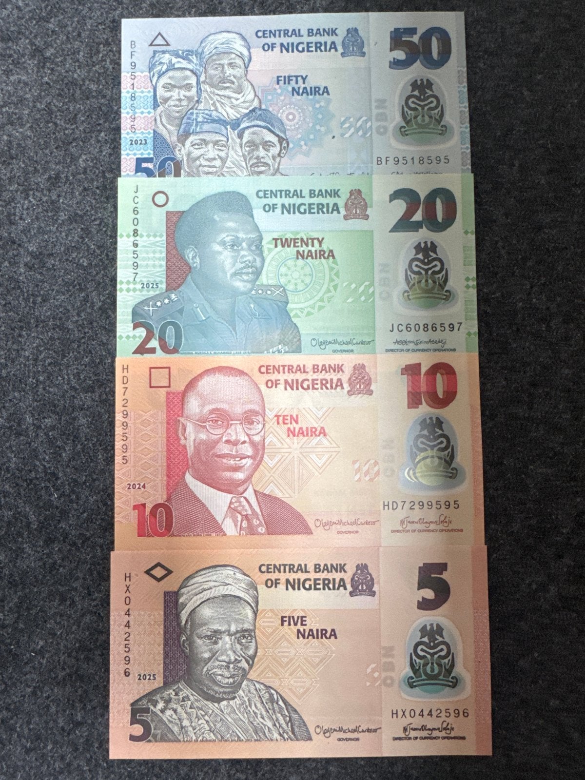 Set Nigeriaanse bankbiljetten (Naira) 50,20,10 en 5, Ophalen of Verzenden, Overige landen