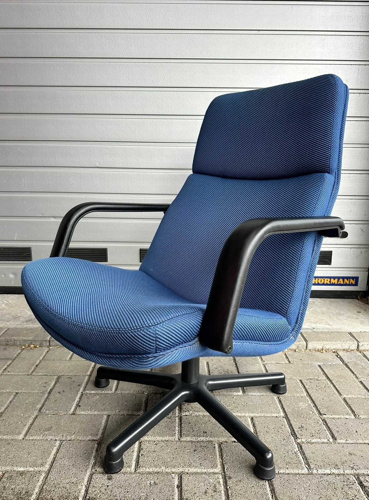 Artifort F156 design fauteuil, Huis en Inrichting, Fauteuils, Zo goed als nieuw, 50 tot 75 cm, 75 tot 100 cm, Ophalen