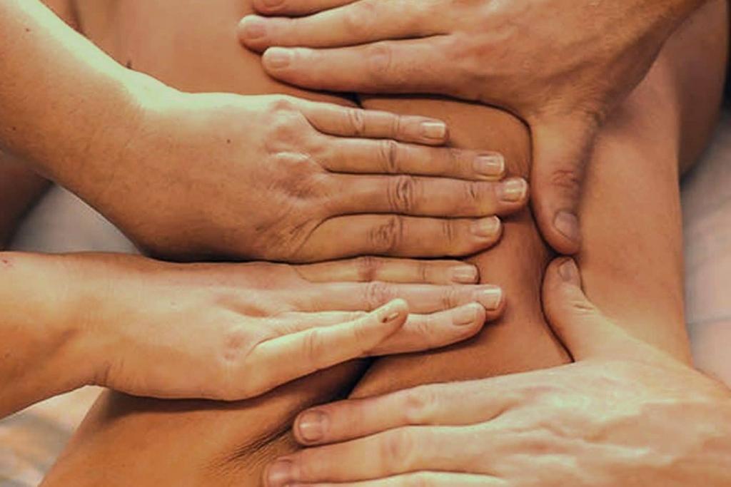 Gun jezelf een moment met onze 4-handen massage.