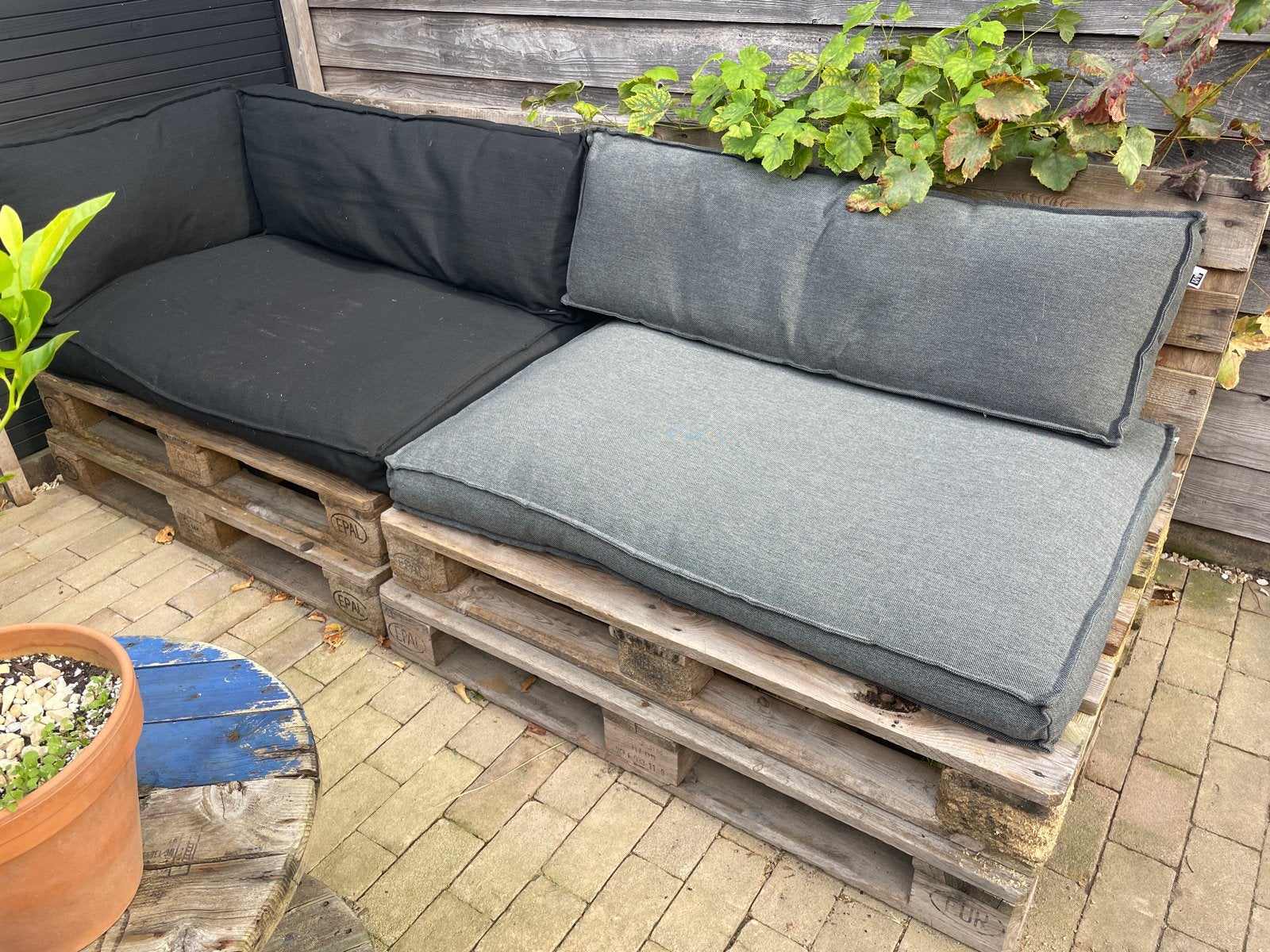Pallet bank / loungeset met kussens en hoes