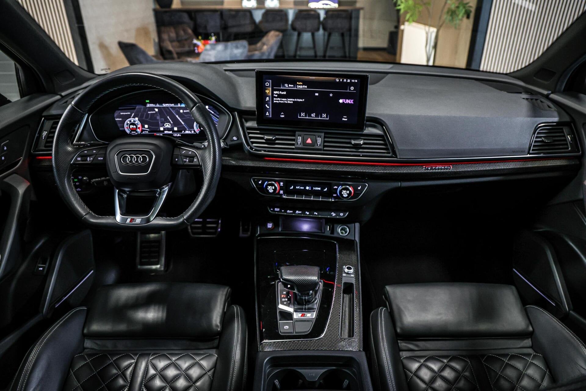 Audi SQ5 3.0 TDI SQ5 quattro|B&O|Carbon|Trekhaak|Pano|Ruitje, Auto's, Audi, Gebruikt, Zwart, Leder, Bedrijf