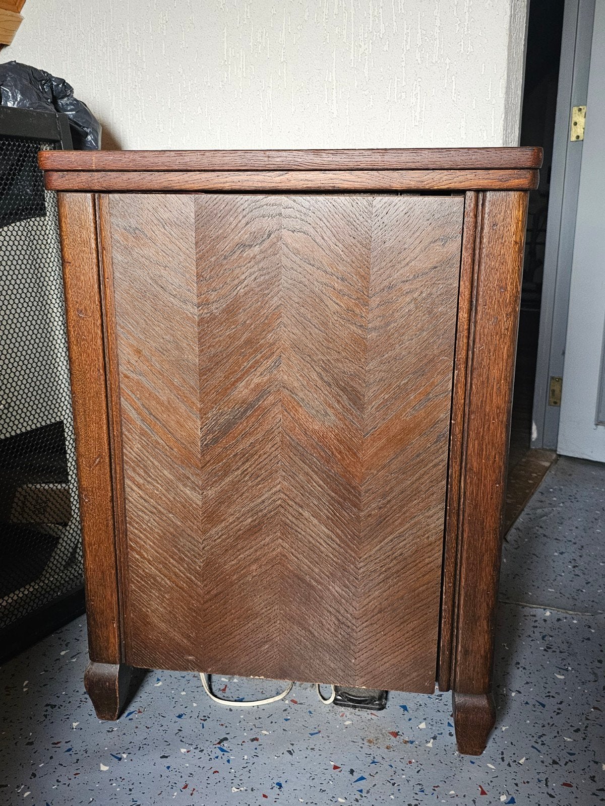 Vintage Naaimachinekast, Ophalen