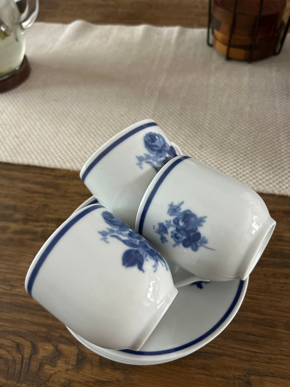 Winterling Bavaria Mosa Porseleinen Kopjes met Blauwe Rozen, Ophalen, Zo goed als nieuw, Overige stijlen, Kop(pen) en/of Schotel(s)