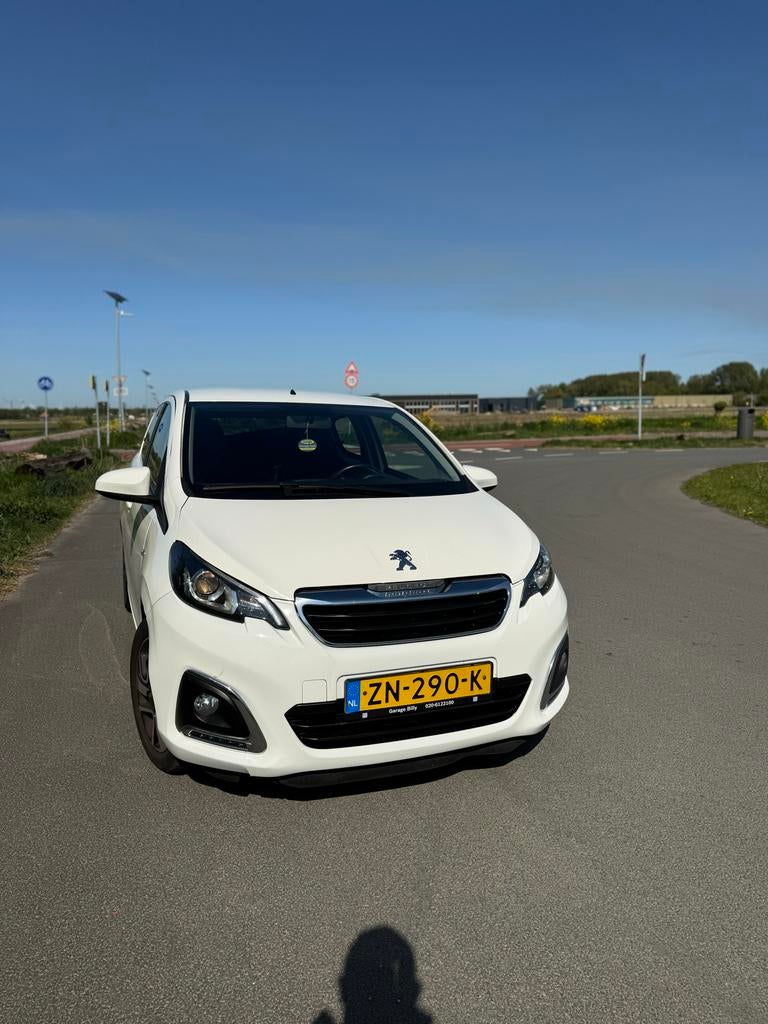 Peugeot 108 1.0 E-vti 72pk 5D 2019 Wit, Auto's, Voorwielaandrijving, Adaptieve lichten, Zwart, 4 stoelen