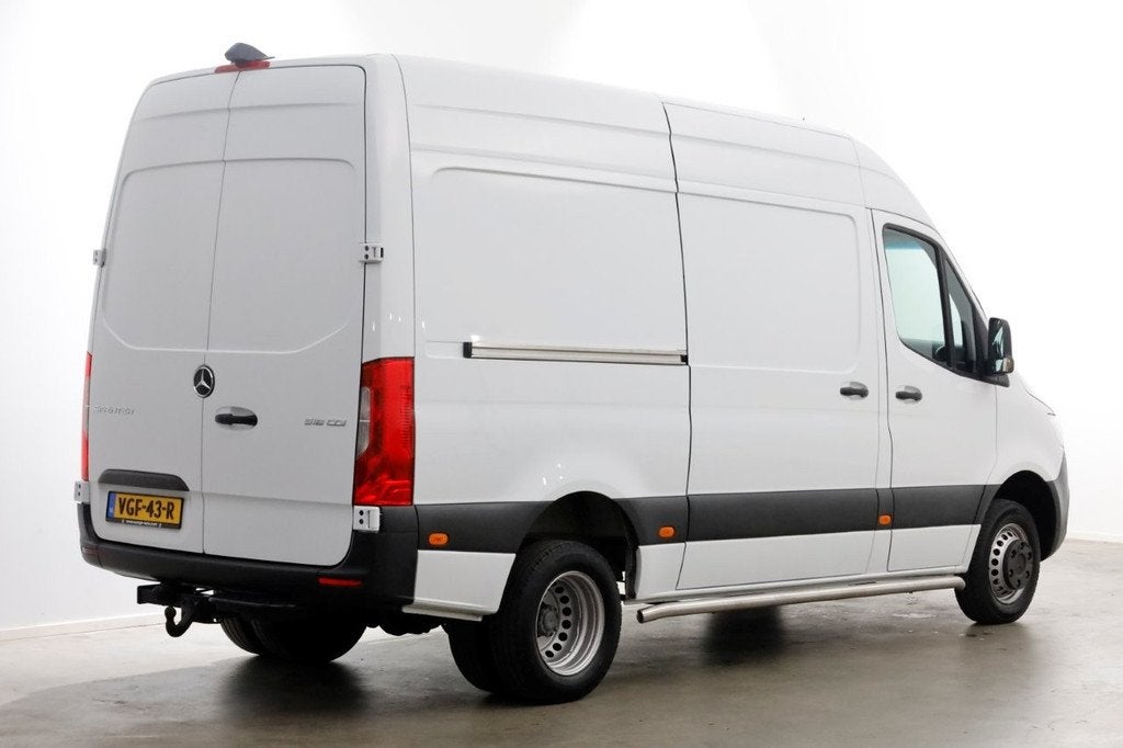 Mercedes-Benz Sprinter 516 CDI 163pk 7G Automaat L2H2 Airco/, Auto's, Bestelauto's, Achterwielaandrijving, Gebruikt, Euro 6, 4 cilinders