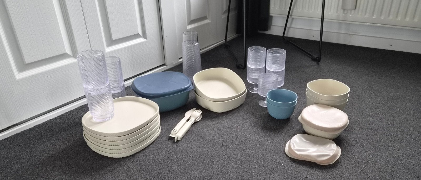 Compleet servies voor picknick of camping, Huis en Inrichting, Ophalen, Kunststof, Overige merken, Nieuw