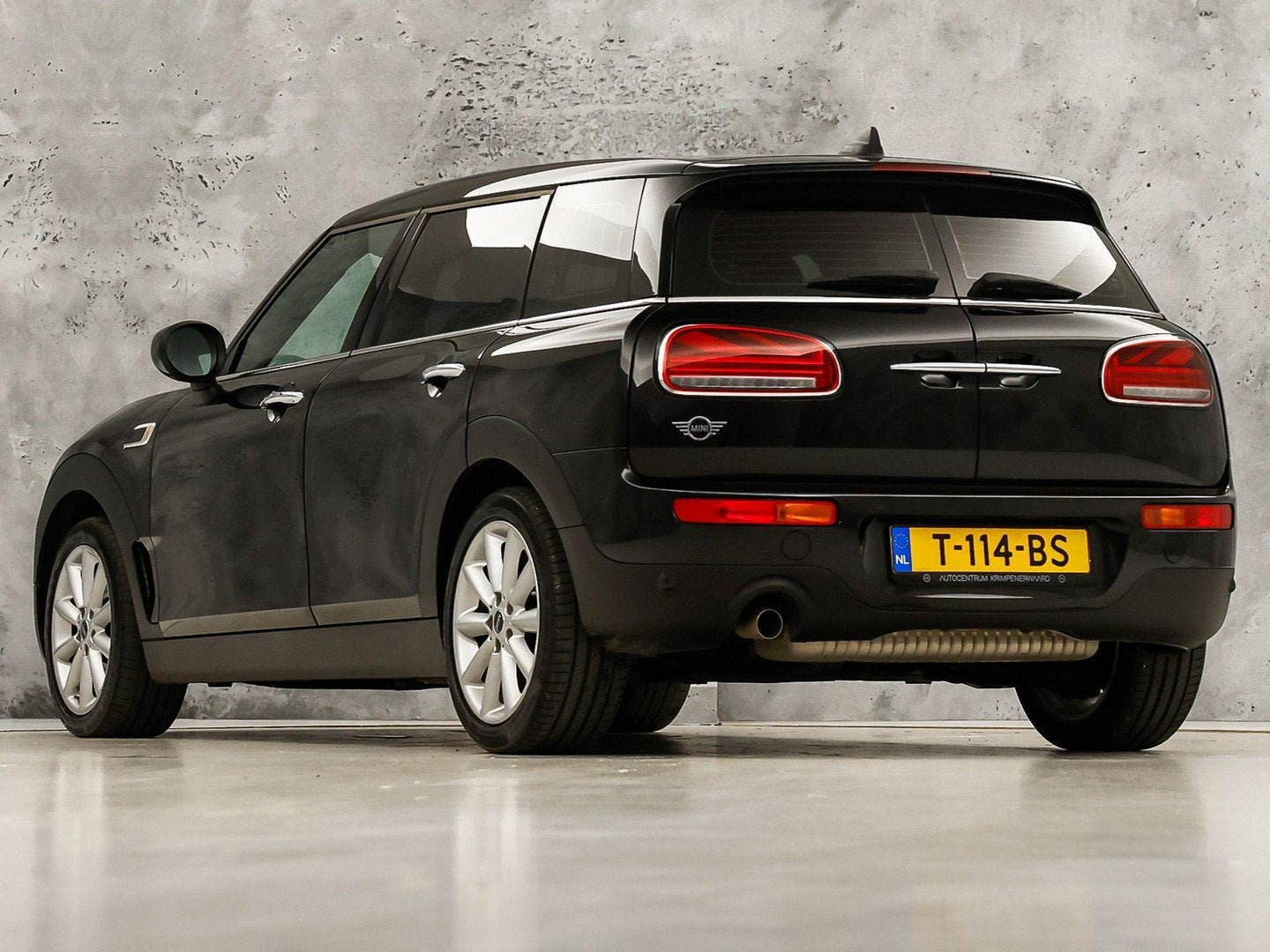 MINI Clubman 1.5 One Sport Automaat (FACELIFT, APPLE CARPLAY, Auto's, 1325 kg, Gebruikt, Leder en Stof, Zwart