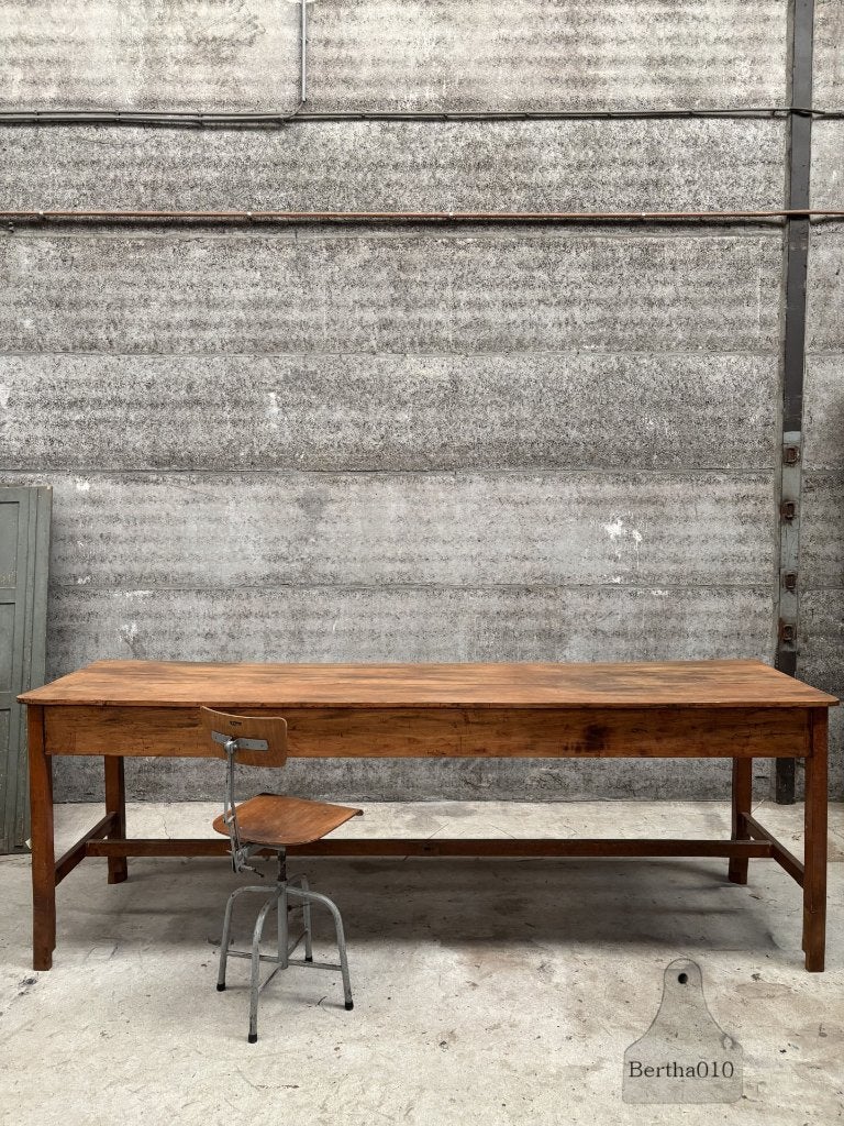 Authentieke halfhoge schooltafel keukeneiland 280 cm lengte, Antiek, 200 cm of meer, Zo goed als nieuw, Vijf personen of meer