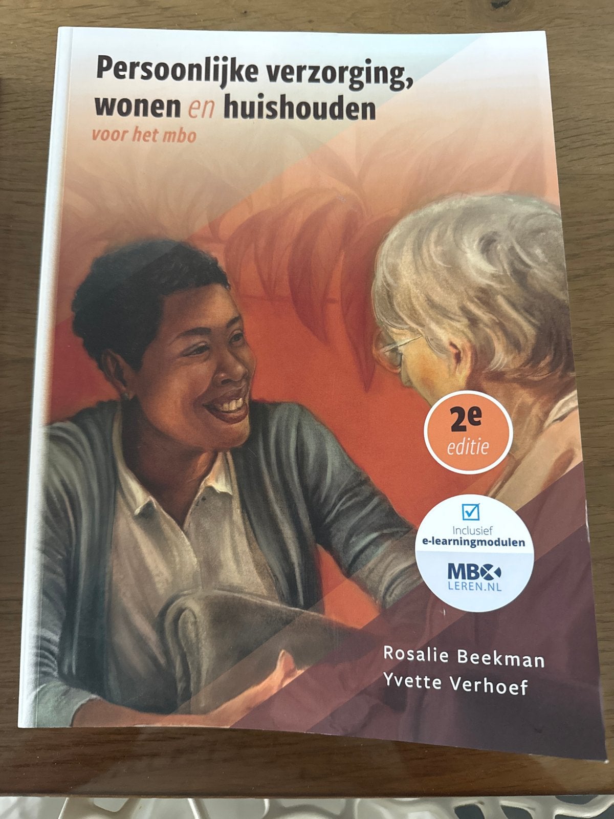 Persoonlijke verzorging, wonen en huishouden MBO 2e editie, Verzenden, Zo goed als nieuw, Overige niveaus, Overige vakken