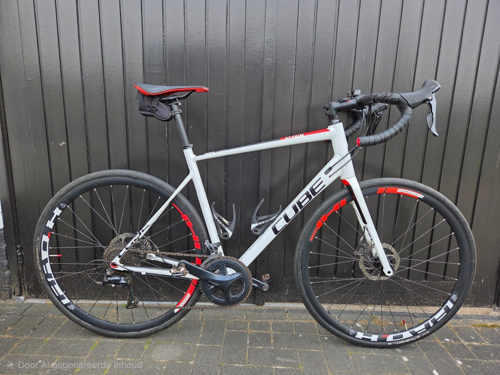 Cube Attain Racefiets Disc, Fietsen en Brommers, Fietsen | Racefietsen, 28 inch, Gebruikt, Heren, Aluminium