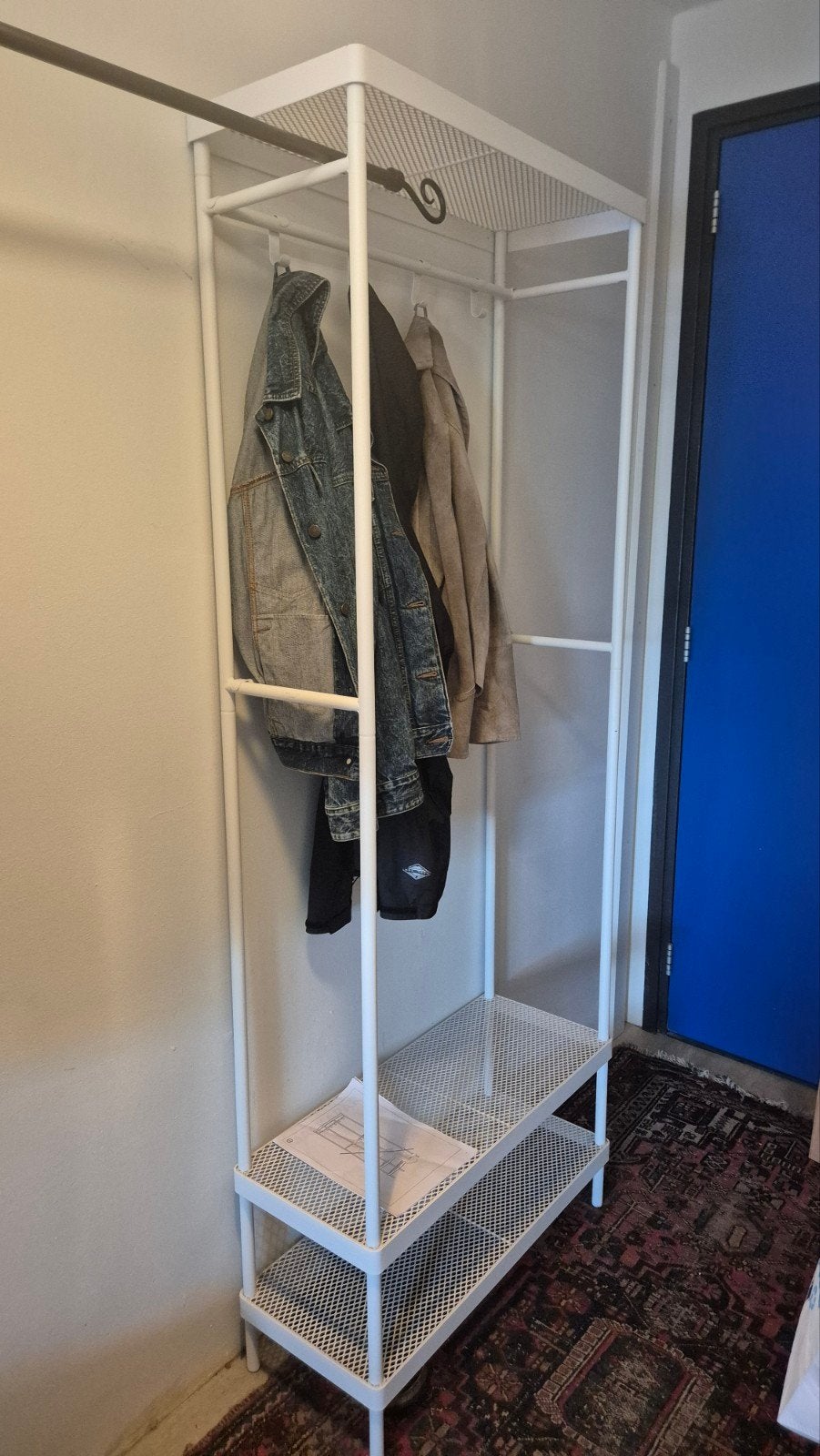 Witte kapstok met schoenenrek, Huis en Inrichting, Woonaccessoires | Kapstokken, Ophalen, Zo goed als nieuw, Metaal, Staande kapstok