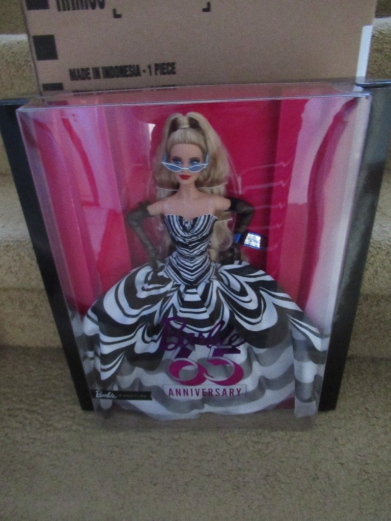 Barbie signature BLUE SAPPHIRE 65th Anniversary doll HRM58, Ophalen of Verzenden, Nieuw, Barbie
