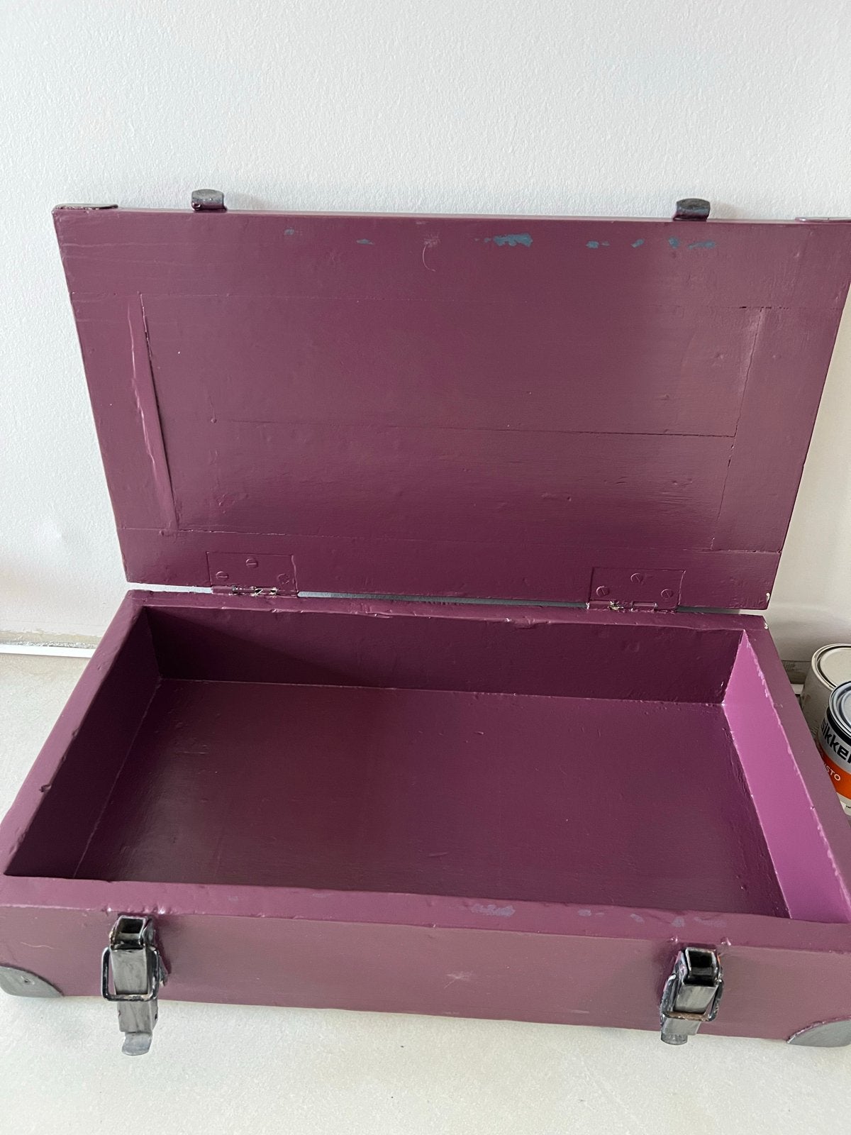 Houten kist - paars geverfd, Huis en Inrichting, Ophalen, Gebruikt, 50 tot 100 cm, 5 – 50