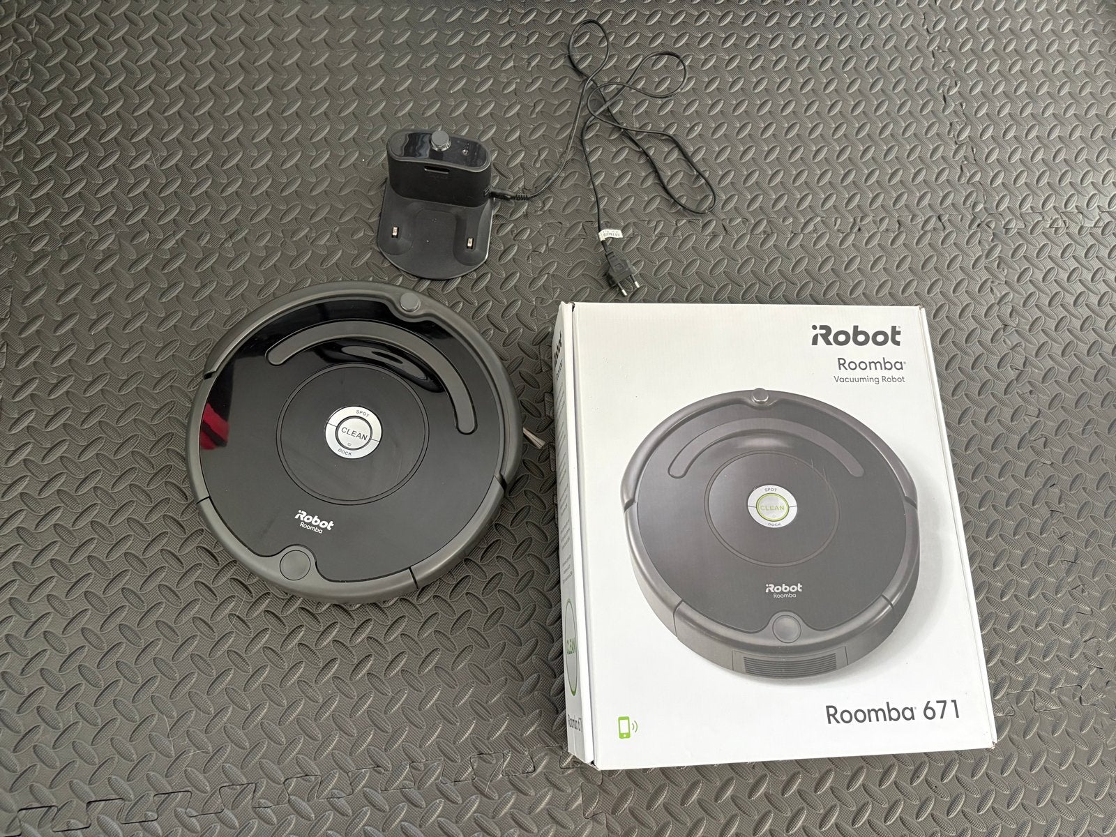 iRobot Roomba 671 Robotstofzuiger met laadprobleem, Witgoed en Apparatuur, Stofzuigers, Ophalen, IRobot, Oplaadstation, Robotstofzuiger