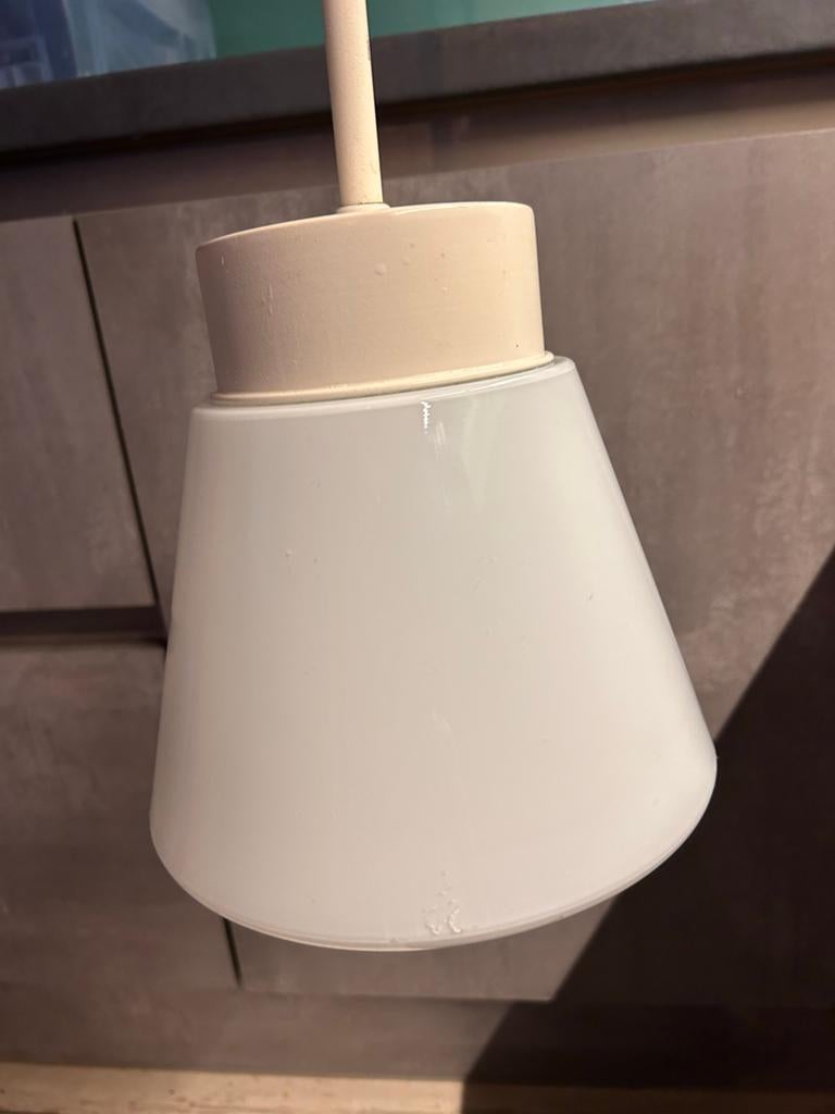 Witte hanglamp met glazen kap, Huis en Inrichting, Ophalen of Verzenden, Gebruikt, Glas, 75 cm of meer