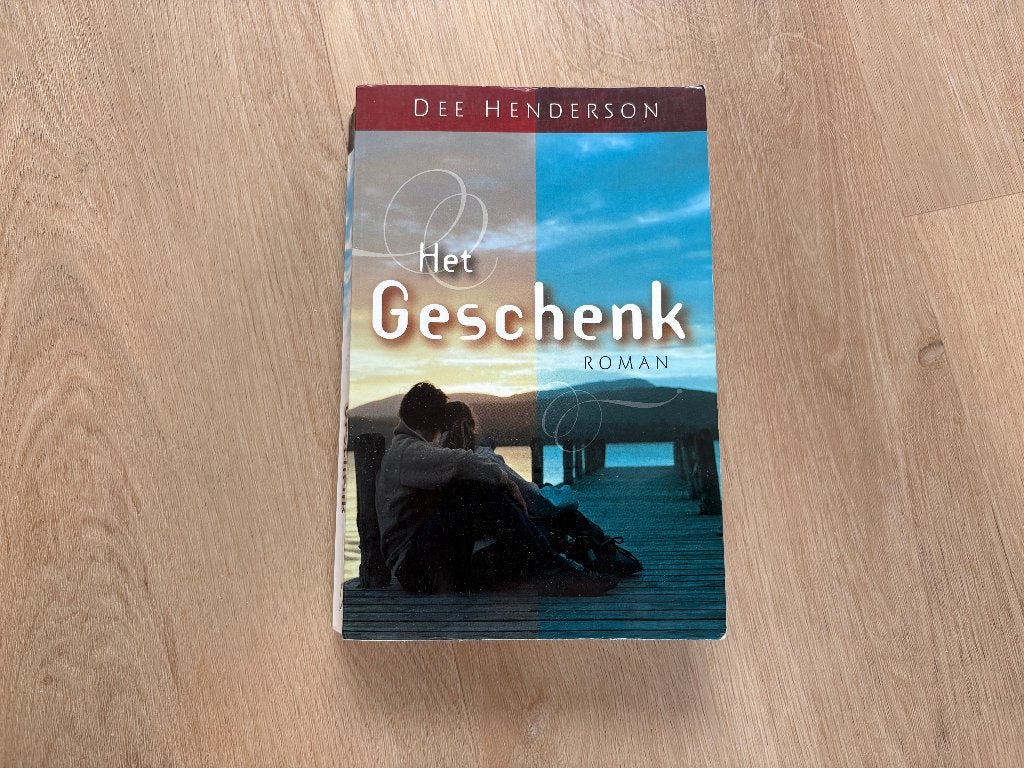 Boek Dee Henderson Het Geschenk, Boeken, Ophalen of Verzenden, Gelezen, Dee Henderson, Nederland
