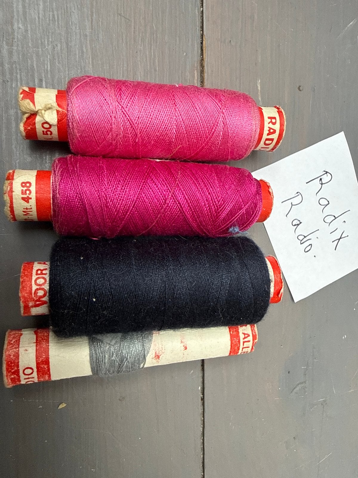 Vintage Radix naaigaren - 4 klossen, Ophalen of Verzenden, Zo goed als nieuw, Garen of Naald(en)