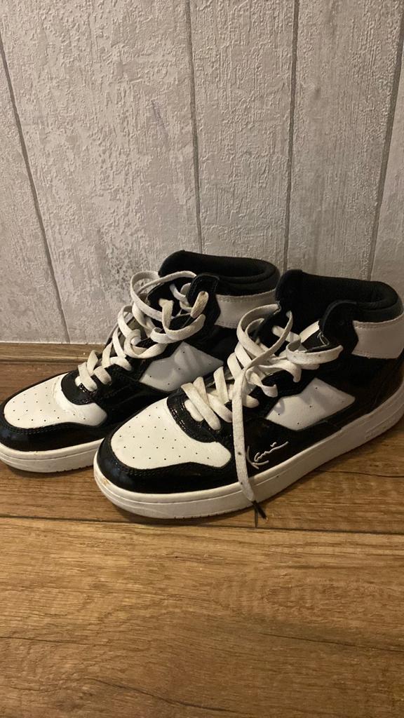 Sneakers Karl Kani, Wit, Ophalen of Verzenden, Sneakers of Gympen, Gedragen