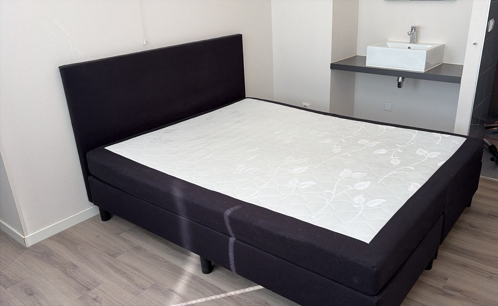 Boxspring beter bed Casino model - Zo goed als nieuw, Ophalen, Zwart, Tweepersoons, Zo goed als nieuw