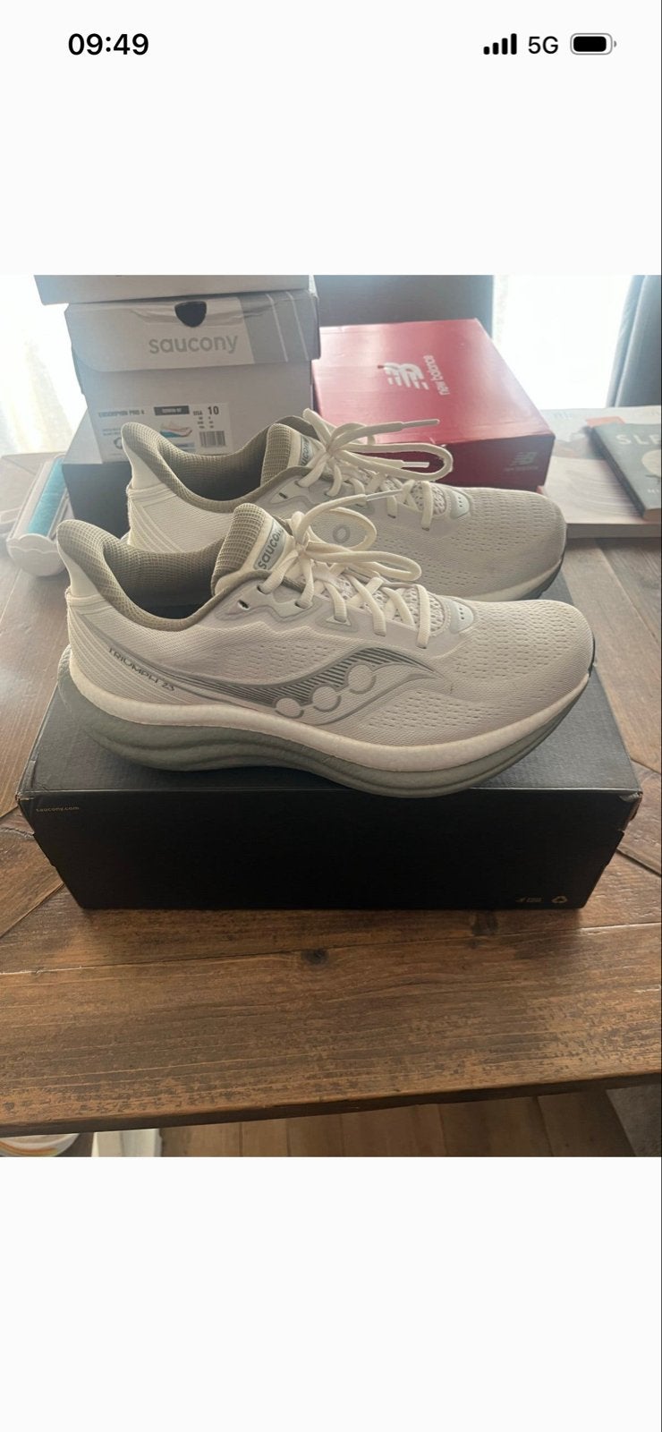 Saucony Triumph 23 hardloopschoenen - Zo goed als nieuw, Ophalen of Verzenden, Zo goed als nieuw, Wit, Sportschoenen