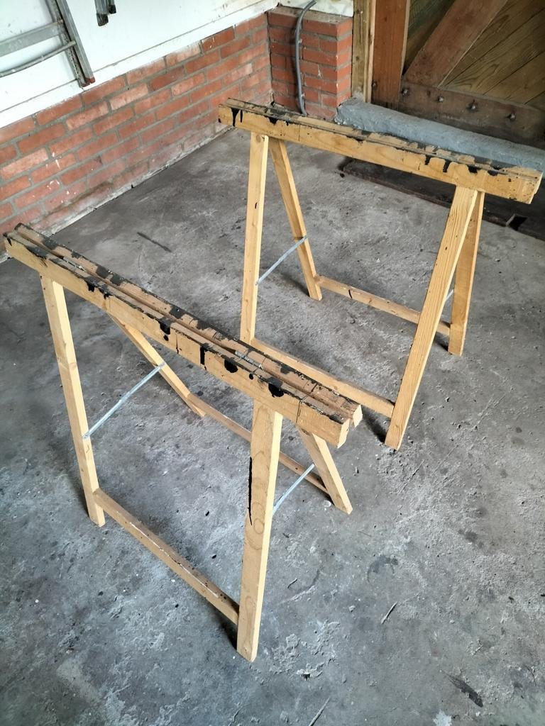 2 houten schragen - inklapbaar, Ophalen of Verzenden, Gebruikt