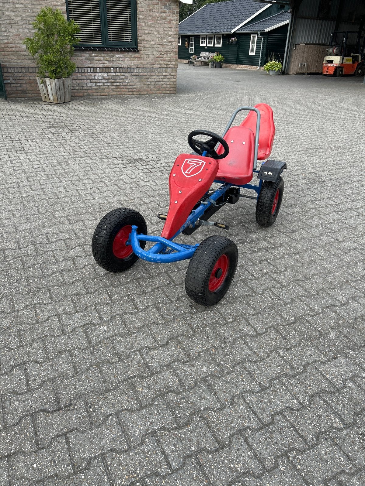 Skelter met 2 zitjes in goede staat, Kinderen en Baby's, Ophalen, Gebruikt, Overige merken, Duozit
