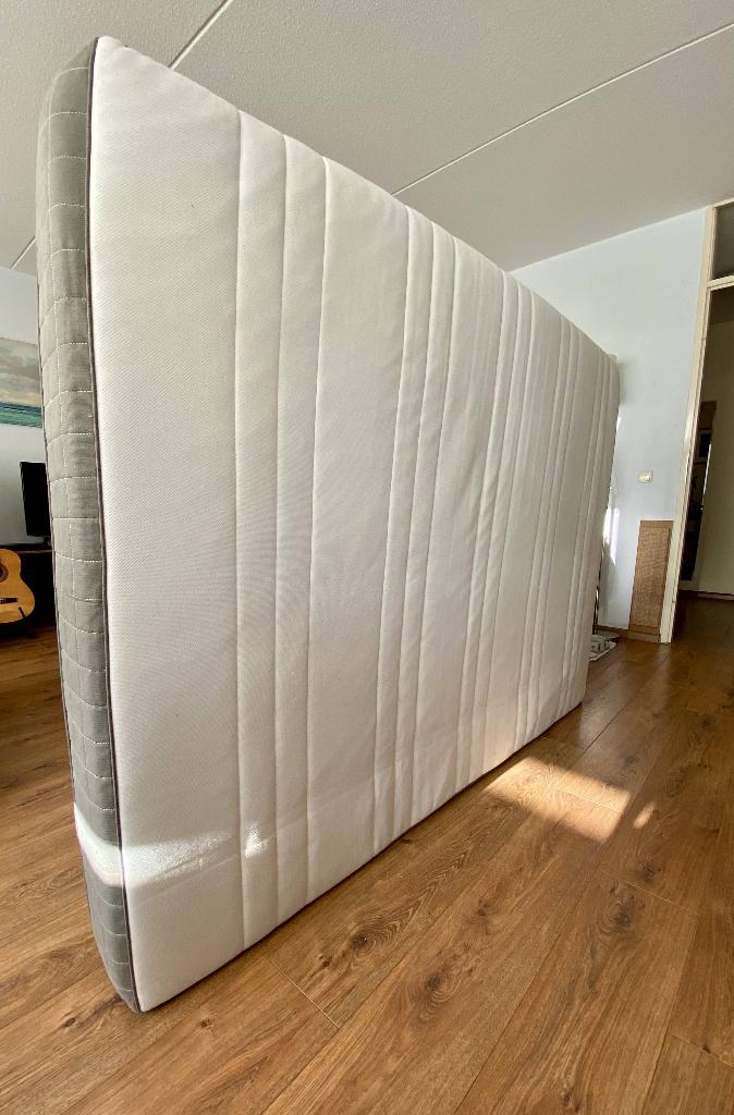 Matras  (140x200 en 30cm dik) ikea morgedal, Huis en Inrichting, Ophalen, Tweepersoons, 140 cm, Zo goed als nieuw