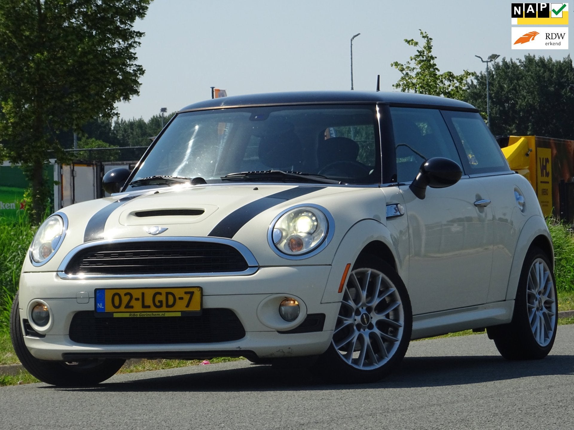 Mini MINI 1.6 Cooper S Chili NAP/NAVI/XENON/PDC/H&K/NW APK, Auto's, Voorwielaandrijving, Gebruikt, 4 cilinders, Automatische klimaatregeling
