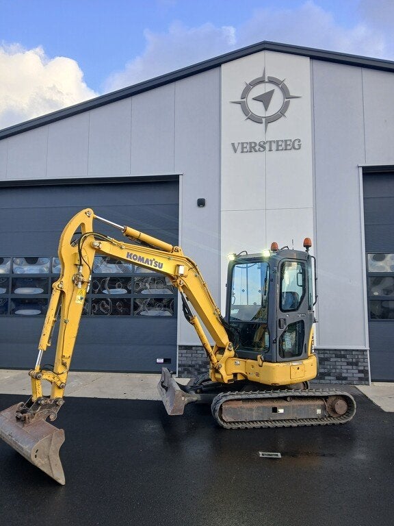 Komatsu PC35 binnen draaier bj2008 met maar 6000 uur!, Volvo Cons, https://www.volvoce.com/global/en/, Hunderenveldlaan 10
1082  Brussel
