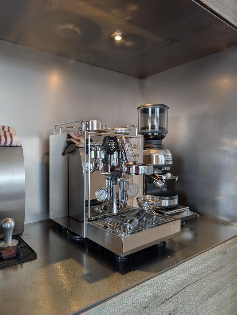 ECM Classika espresso machine + bonenmaler + uitkloplade, Ophalen, Espresso apparaat, Koffiebonen, Zo goed als nieuw