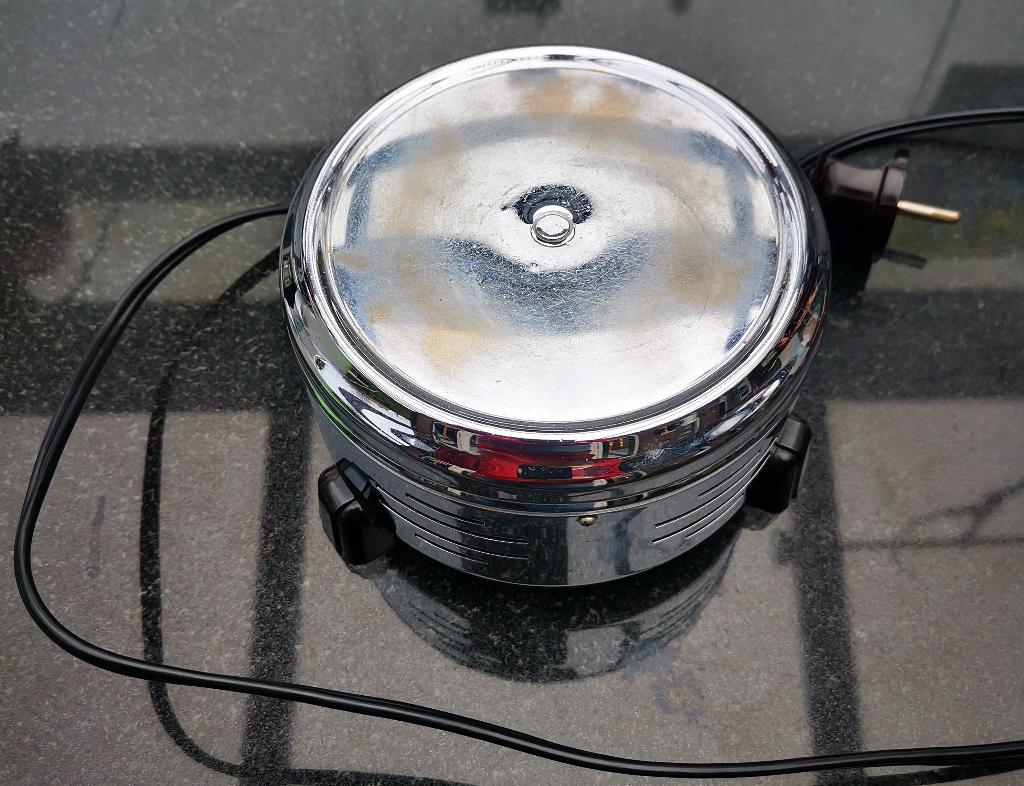 Vintage jaren 60 van BK warmhoud plaatje theelicht BAKELIET, Ophalen of Verzenden, Metaal
