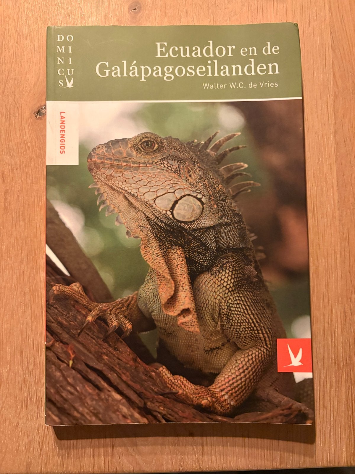 Dominicus Landengids: Ecuador en de Galápagoseilanden, Boeken, Overige merken, Ophalen of Verzenden, Reisgids of -boek, Zuid-Amerika