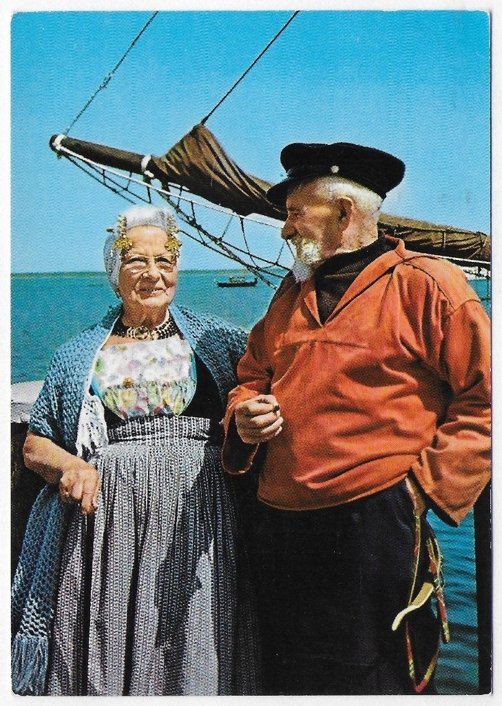 ( B2869 ) Zeeland klederdracht gelopen ansichtkaart, Verzamelen, Ophalen of Verzenden, 1980 tot heden, Gelopen, Zeeland