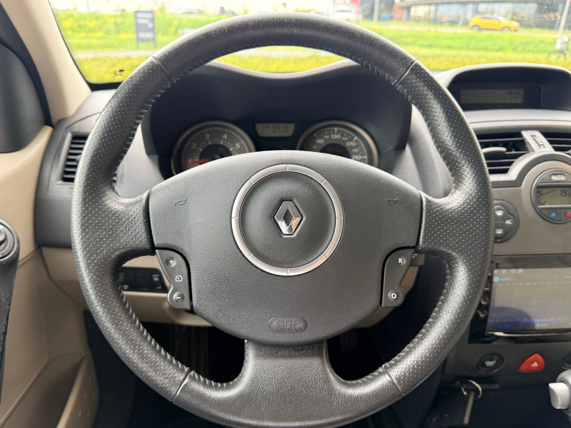 Foto 11 van Renault Mégane 1.6-16V Dynam Comf Automaat|Nwe APK| Carplay