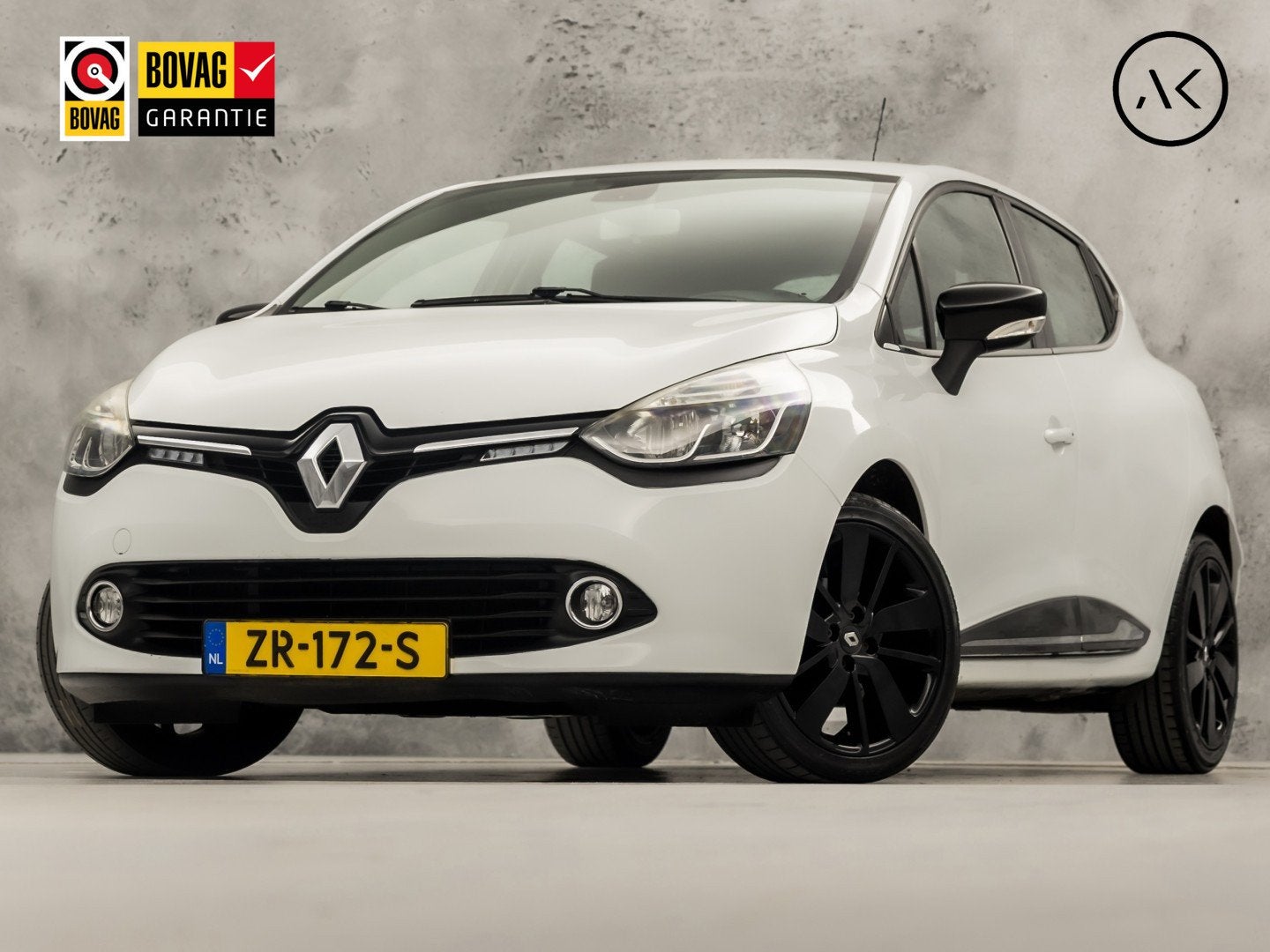 Renault Clio 0.9 TCe Dynamique Sport (NAVIGATIE, CLIMATE, LM, Auto's, Voorwielaandrijving, Stof, Zwart, 540 kg