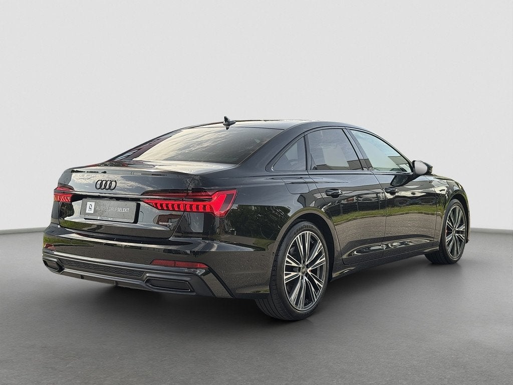 Audi A6 Limousine 55 TFSI e quattro | RS stoelen | Trekhaak, Auto's, Audi, Automaat, 14 kWh, Gebruikt, 4 cilinders