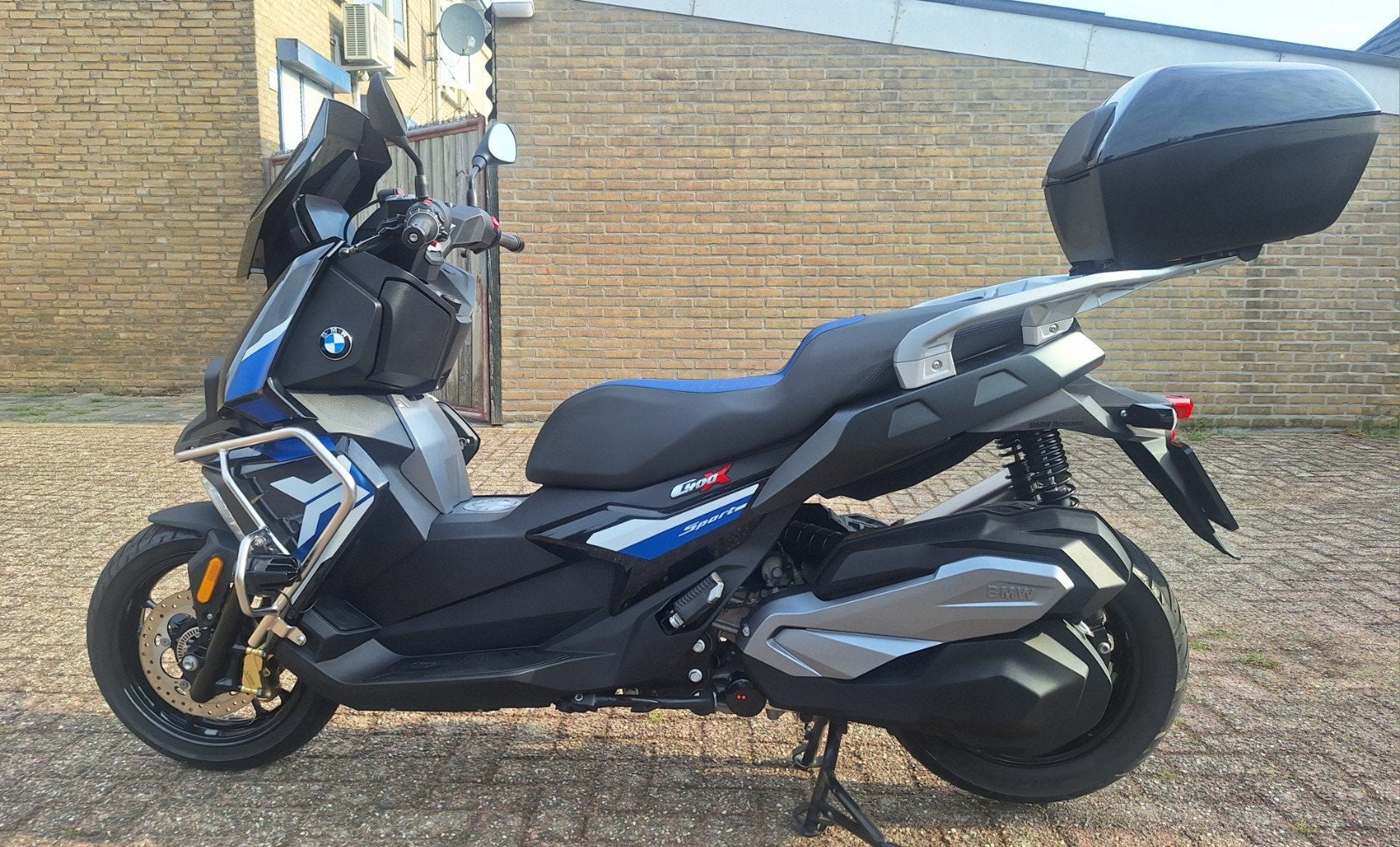 BMW C400X 2023 - Nieuwstaat met Akrapovic en LED, Scooter, Occasion, Particulier, Automaat