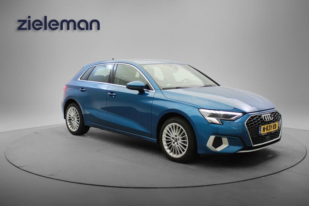 Audi A3 Sportback 30 TFSI Advanced edition Automaat - Carpla, Euro 6, 4 cilinders, Met garantie (alle), Blauw