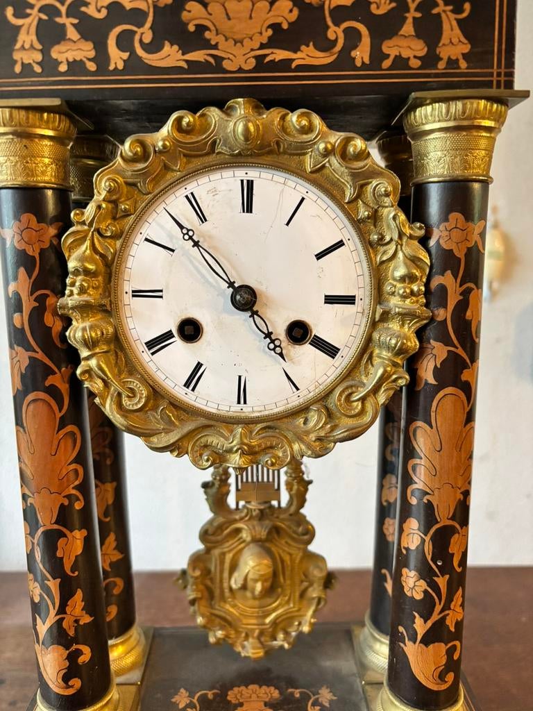 Kolompendule, Ophalen