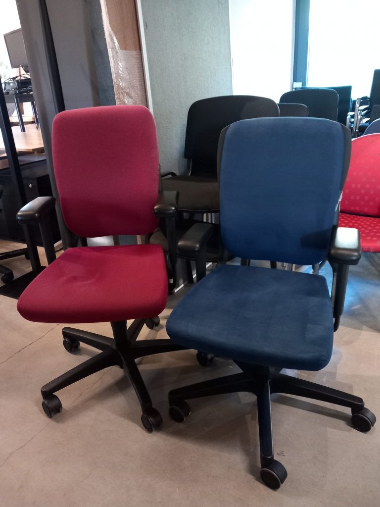 Ahrend 230 bureuastoelen, Niet ingevuld, Gebruikt, Niet ingevuld, Bureaustoel