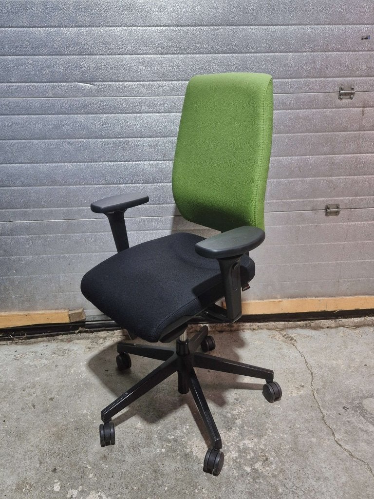 Giroflex 68 bureaustoelen met originele of nieuwe stof, Blaak 28 Rotterdam, Flokk Netherland, Ophalen of Verzenden, Zo goed als nieuw