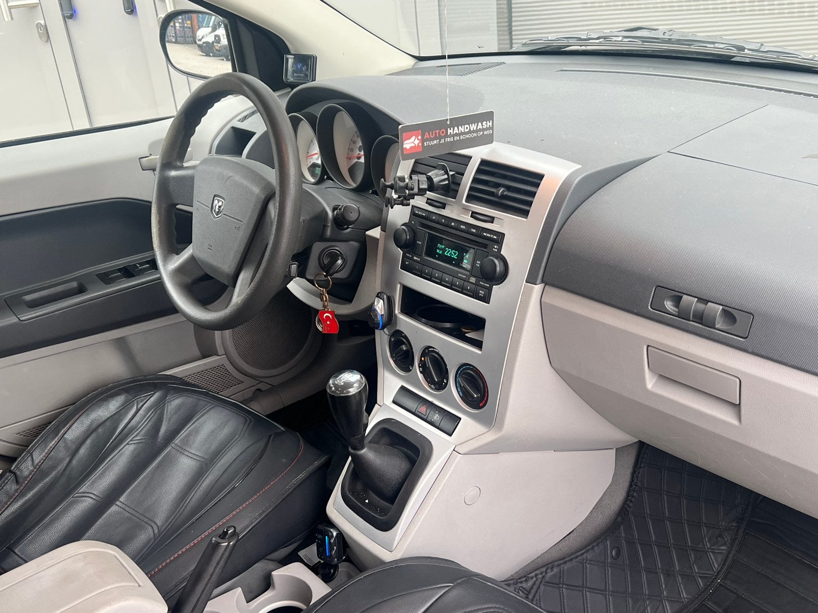 Foto 3 van Zwarte Nette Dodge Caliber 1.8 SXT Benzine/Airco/Apk/Nap!