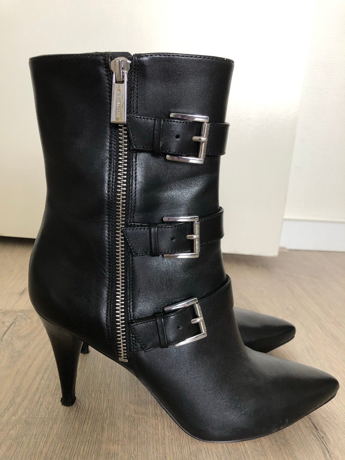 Michael Kors Enkellaarzen met Gespen en Rits, Zwart, Lage of Enkellaarzen, Ophalen of Verzenden, Zo goed als nieuw