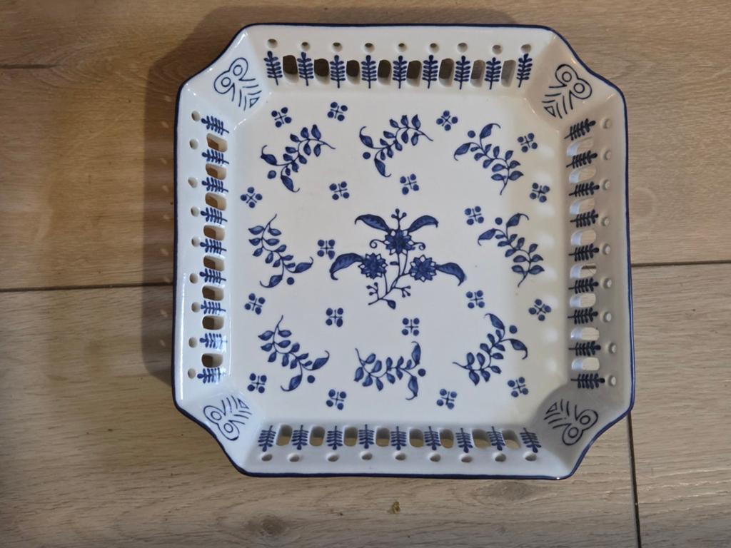 Adamo Collection – Fine Porcelain: porseleinen schaal, Antiek en Kunst, Antiek | Porselein, Ophalen of Verzenden
