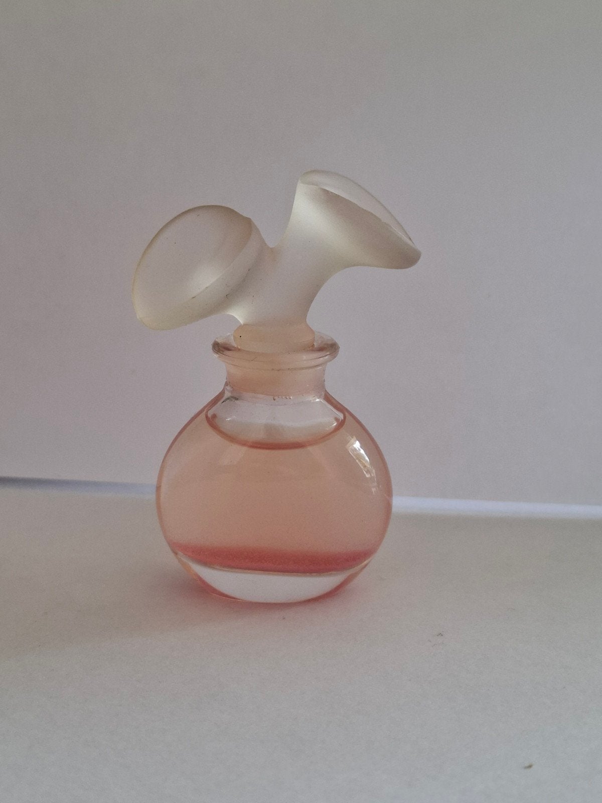 Vintage Chloé (Karl Lagerfeld) Pure Parfum Miniatuur – 1975, Ophalen of Verzenden, Gebruikt