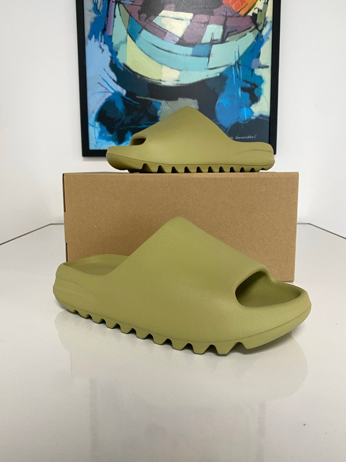Yeezy Slide Resin, Kleding | Heren, Slippers, Overige kleuren, Verzenden, Zo goed als nieuw