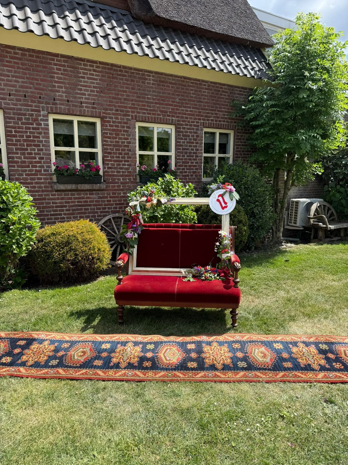 Bruiloft decoratie trouw bankje en loper, Ophalen, Gebruikt, Versiering, Geboorte of Huwelijk