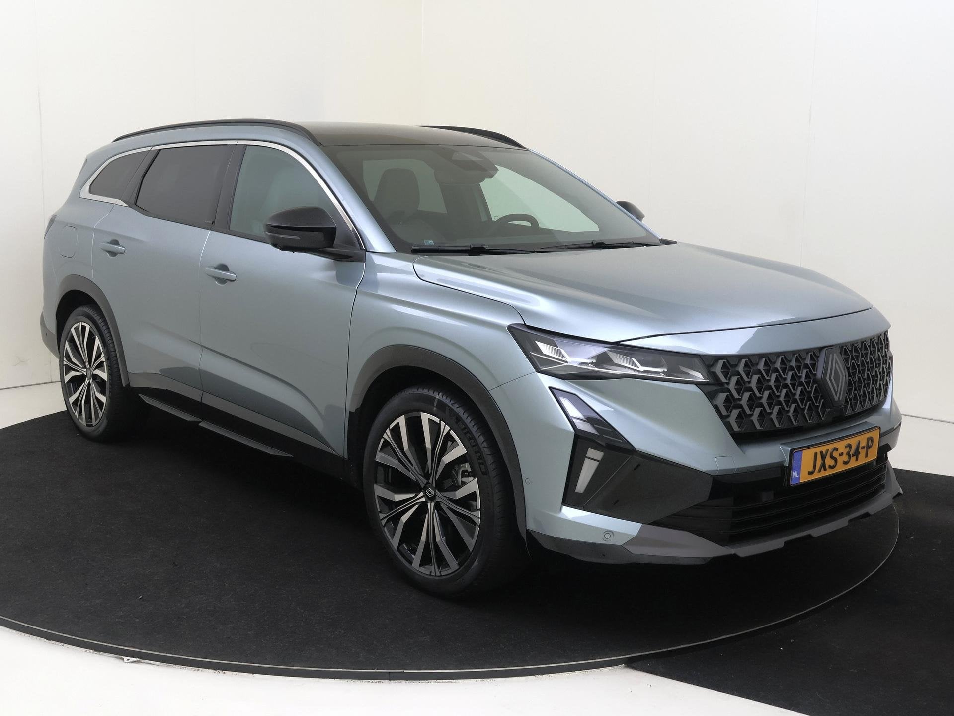 Renault Espace E-Tech full hybrid 200 PK iconic 7p. | Pack V, Euro 6, 1199 cc, 2 kWh, 7 stoelen